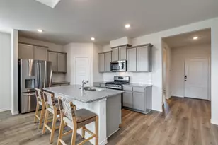 10100 Breezeway Dr, Aubrey, TX 76227 - Photo 8