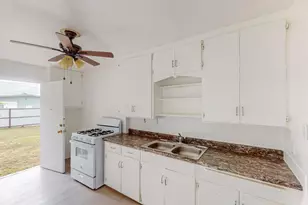 4305 Frazier Ave, Fort Worth, TX 76115 - Photo 6