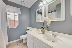 2206 Green Hill Dr, McKinney, TX 75072 - Photo 18