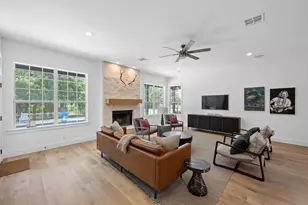 140 Vincas Shadow Ct, Driftwood, TX 78619 - Photo 6