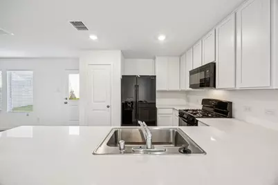 11550 Gammon Avenue, Rhome, TX 76078 - Photo 10