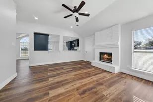 607 Rawlins Dr, Lancaster, TX 75146 - Photo 10