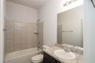 5520 Eagle Point Dr, Fort Worth, TX 76119 - Photo 12