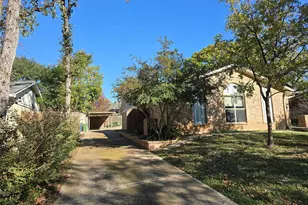 2822 Oak Forest Dr, Grapevine, TX 76051 - Photo 34