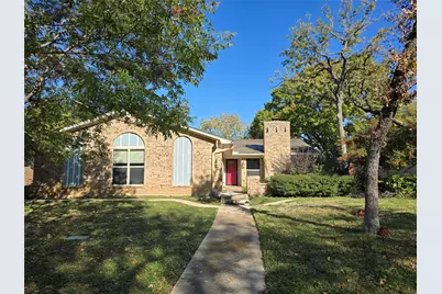 2822 Oak Forest Drive, Grapevine, TX 76051 - Photo 2