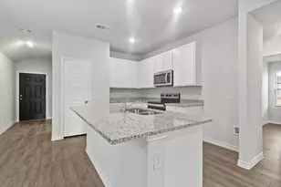 1609 Romans Rd, Ennis, TX 75119 - Photo 2