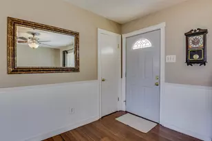 1105 Fairdale St, Irving, TX 75062 - Photo 4