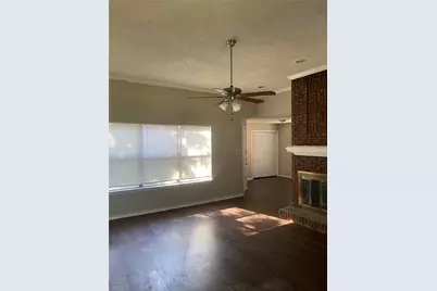 905 Aspen Drive, DeSoto, TX 75115 - Photo 2