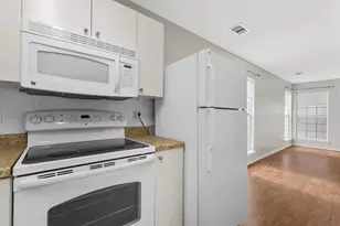 20602 Hackberry Creek Park Rd, Frisco, TX 75036 - Photo 10