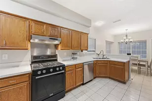 924 Rio Vista Ln, Arlington, TX 76017 - Photo 4