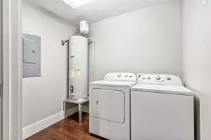 1000 Lipscomb St, Fort Worth, TX 76104 - Photo 12