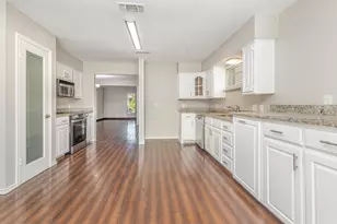 2008 Oakmeadow St, Bedford, TX 76021 - Photo 8