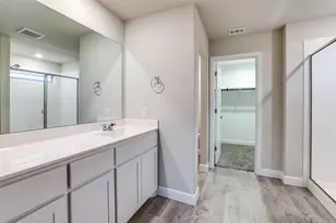 1704 Battery Pk Dr, Alvarado, TX 76009 - Photo 16