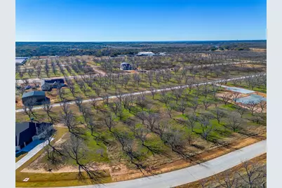 1437 Cirrus Loop, Granbury, TX 76049 - Photo 2