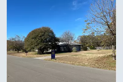 254 Spring Brook Drive, Mansfield, TX 76063 - Photo 2