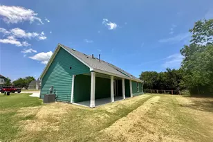 1356 Orange Blossom Ct, Gainesville, TX 76240 - Photo 36