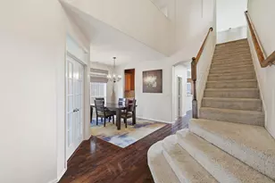 2812 Tranquilo Dr, Grand Prairie, TX 75054 - Photo 2