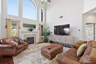 2812 Tranquilo Dr, Grand Prairie, TX 75054 - Photo 12