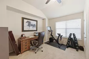 5633 Broken Gap Dr, Fort Worth, TX 76179 - Photo 6