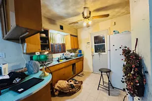 2126 Brookshire St, Arlington, TX 76010 - Photo 8