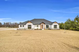 421 Silo Ct, Waxahachie, TX 75167 - Photo 4