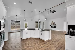 421 Silo Ct, Waxahachie, TX 75167 - Photo 8