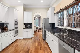 3637 Crestline Rd, Fort Worth, TX 76107 - Photo 16