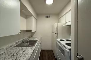 3629 Almazan Dr, Dallas, TX 75220 - Photo 2