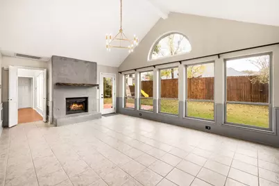 3318 Sprindeltree Drive, Grapevine, TX 76051 - Photo 8