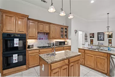 2212 Jefferson Trail, Denton, TX 76205 - Photo 12