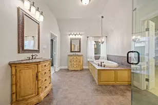 1808 Lakes Edge Blvd, Mansfield, TX 76063 - Photo 24