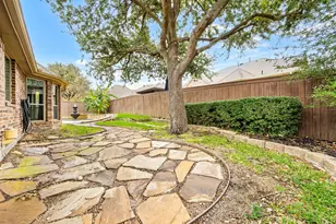 1808 Lakes Edge Blvd, Mansfield, TX 76063 - Photo 38