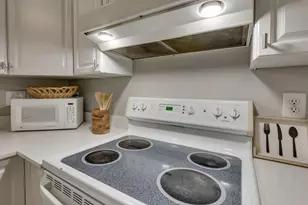 15151 Berry Trail, Dallas, TX 75248 - Photo 10