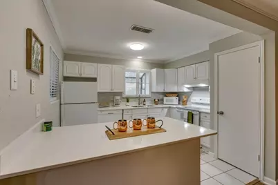 15151 Berry Trail #401, Dallas, TX 75248 - Photo 8