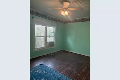 111 Lamar Street, Graham, TX 76450 - Photo 14