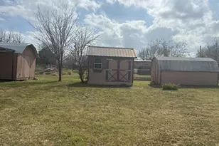 111 Lamar St, Graham, TX 76450 - Photo 20