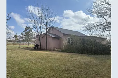 111 Lamar Street, Graham, TX 76450 - Photo 20