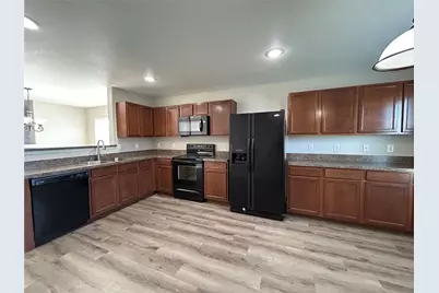 5752 Talons Crest Circle, Fort Worth, TX 76179 - Photo 4