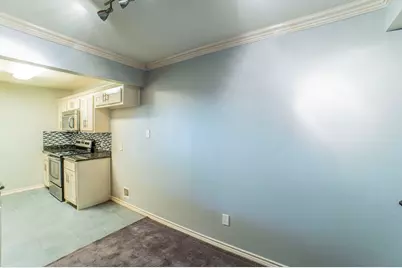 526 E Avenue J #C, Grand Prairie, TX 75050 - Photo 8