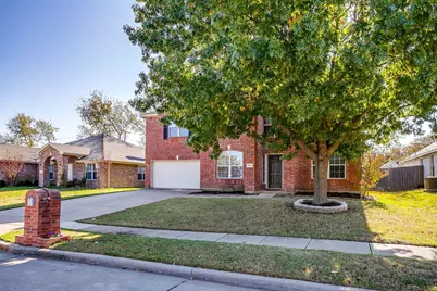 2116 Windcastle Drive, Mansfield, TX 76063 - Photo 2