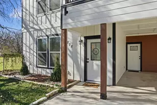 808 E Pecan Ave, Waco, TX 76704 - Photo 4