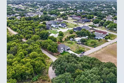 2411 Mercedes, Granbury, TX 76048 - Photo 28