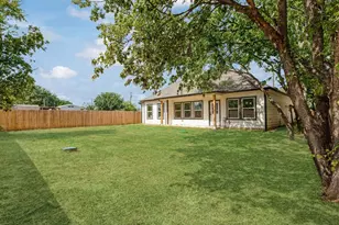2411 Mercedes, Granbury, TX 76048 - Photo 24