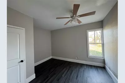 917 W Sears Street, Denison, TX 75020 - Photo 12