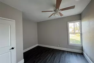 917 W Sears St, Denison, TX 75020 - Photo 12