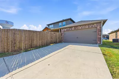 2020 Glen Hollow Drive, Lancaster, TX 75134 - Photo 28