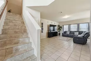 2020 Glen Hollow Dr, Lancaster, TX 75134 - Photo 10