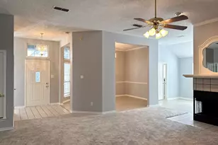 6202 Sandstone Dr, Arlington, TX 76001 - Photo 8