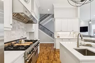 409 E 7th St, Fort Worth, TX 76102 - Photo 20