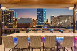 409 E 7th St, Fort Worth, TX 76102 - Photo 8